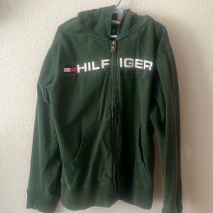 Tommy hilfuger zip up hoodie, size 8/10 good condition no holes tears or stains.